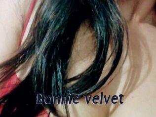 Bonnie_velvet