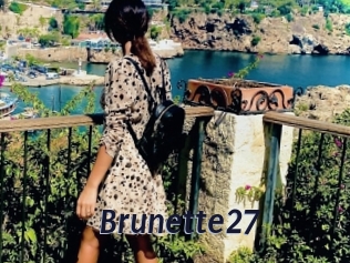 Brunette27
