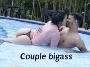 Couple_bigass