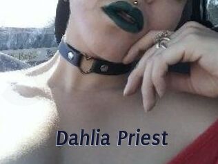 Dahlia_Priest