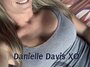 Danielle_Davis_XO