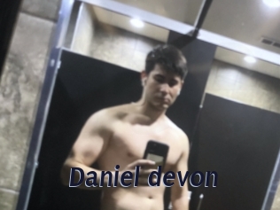 Daniel_devon