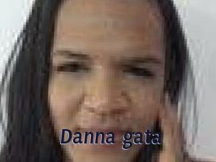 Danna_gata