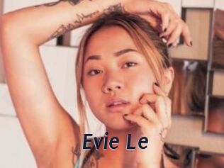 Evie_Le