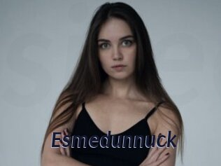 Esmedunnuck