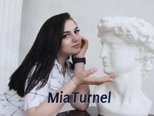 MiaTurnel