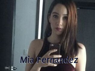 Mia_Fernandez