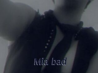 Mia_bad