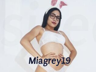 Miagrey19