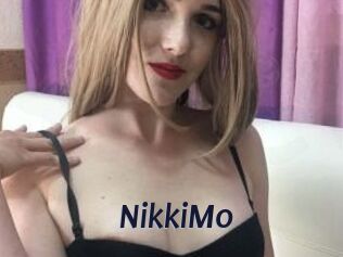 NikkiMo