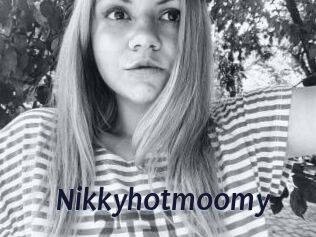 Nikkyhotmoomy