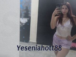 Yeseniahott88